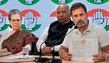 Vande Mataram for Muslims: A truncated version of the national song could hurt Congress