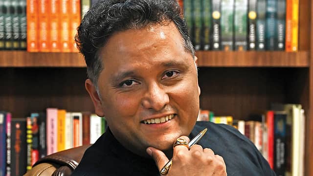 The Past is a Thriller