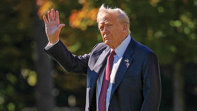 Trump’s ‘Christmas Gift’: Economic Victory Lap, Military Payouts and a $10 Billion Taiwan Arms Push