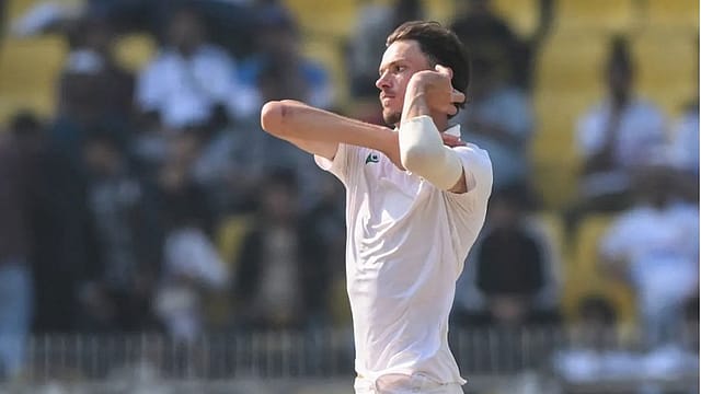 India on the brink of Test series defeat