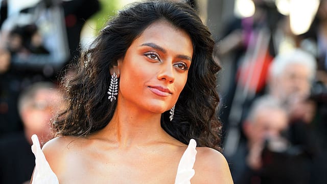 Simone Ashley's stellar performance in This Tempting Madness