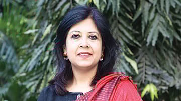 LLOYD BUSINESS SCHOOL: WHERE
CAREERS TAKE SHAPE, NOT JUST DEGREES