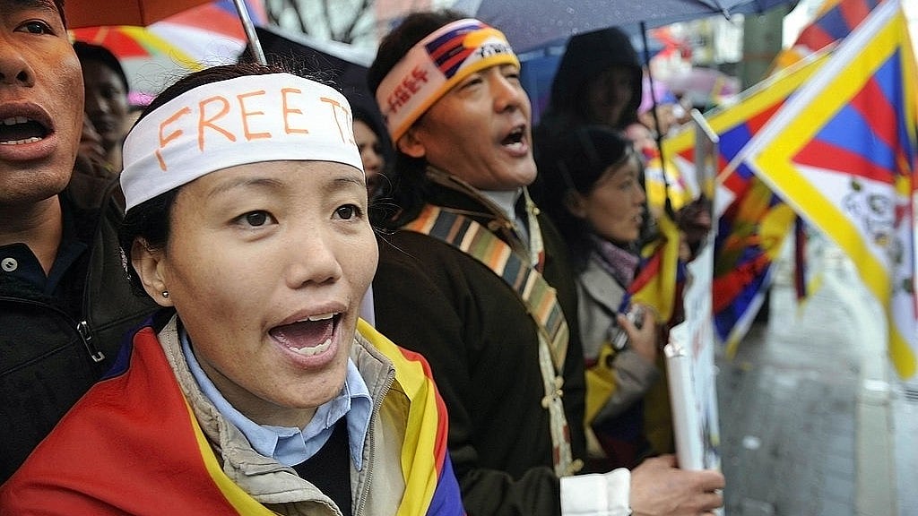 China Shuts Prominent Tibetan School, Raising Fresh Concerns Over Cultural Crackdown