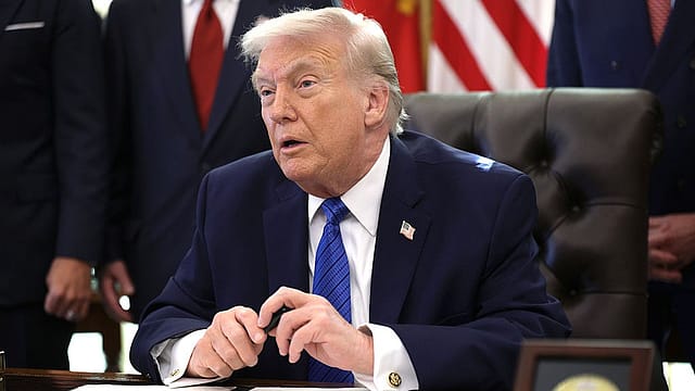 “Homeland or Death”: Cuba Slams Trump’s Tariffs Targeting Oil Suppliers “Homeland or Death”: Cuba Slams Trump’s Tariffs Targeting Oil Suppliers