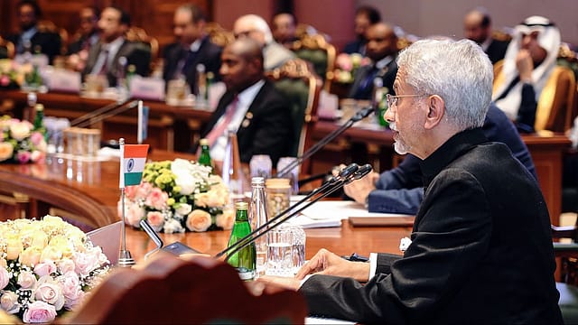 India, Arab League Adopt New Delhi Declaration, Set $500 Billion Trade Goal India, Arab League Adopt New Delhi Declaration, Set $500 Billion Trade Goal