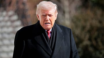 Trump Says India Will Buy Venezuelan Oil, Invites China into Energy Shift