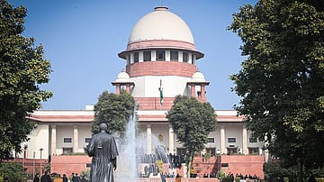 Supreme Court Takes On WhatsApp–Meta Over Data Sharing, Flags ‘Forced Consent’