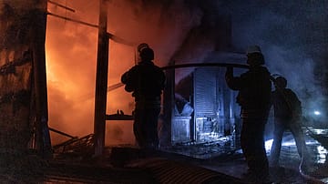 Russian Missile Barrage Strikes Ukraine’s Power Grid Ahead of Peace Talks