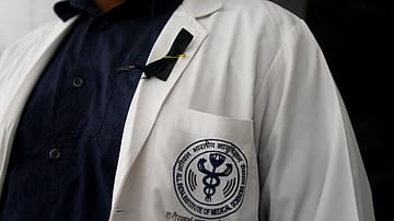 From Clinics to Clicks: Why India’s Doctors Are Becoming Influencers