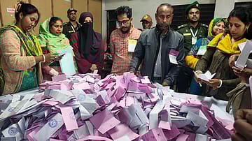 Bangladesh Votes ‘Yes’ to July Charter as Tarique Rahman’s BNP Nears Majority