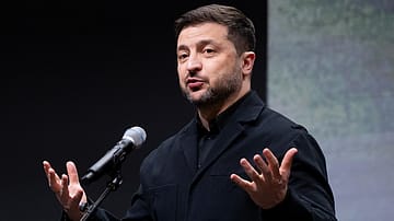 Zelenskyy meets Reza Pahlavi in Munich as Ukraine backs Iranian people, condemns Tehran-Moscow ties