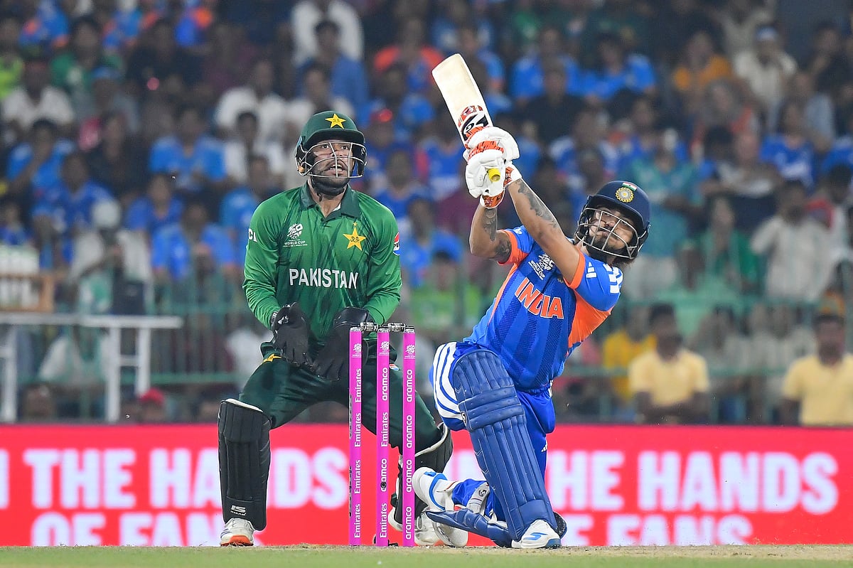 India Dominates Pakistan by 61 Runs in T20 World Cup Clash