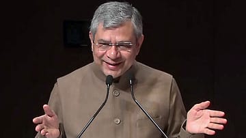 Ashwini Vaishnaw Highlights Multilingual AI and Data Centre Push at Impact Summit