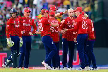 T20 World Cup: Will Jacks stars as England dismantle Sri Lanka