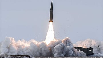 Killer Robots, Drone Swarms, and Deepfakes: How AI Is Running Modern Warfare