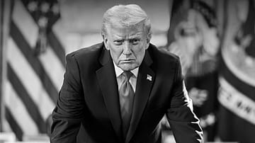 White House Keeps Silence on ‘Speculative’ US-Iran Talks in Islamabad