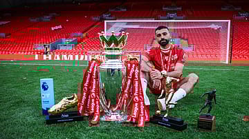 ‘I Can’t Explain in Words’: Mohamed Salah Announces Liverpool Departure