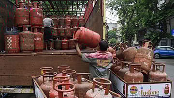 LPG Shock on April 1: Commercial Cylinder Prices Soar, ATF Costs Skyrocket Across India