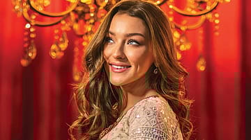 Stargazer: Alexandra Taylor, Jeejivisha Kale and Susheela Raman