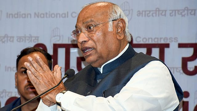 'My Sincere Regret': Kharge Apologizes After ‘Illiterate Gujarat’ Remark