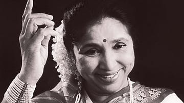 ‘Woven Into Our Lives’: Sidharth Malhotra, Vidya Balan Lead Heartfelt Tributes to Asha Bhosle