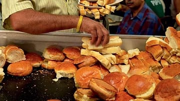 Bread and Weight Gain: Scientists Discover Surprising Metabolic Link 