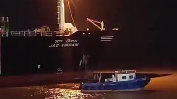 Jag Vikram Docks at Kandla with LPG Cargo After Safe Strait of Hormuz Transit