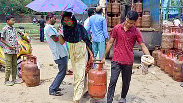 India’s LPG Supply Stable, No Risk of Shortage: Petroleum Ministry Dismisses Claims