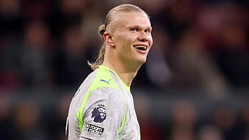 Manchester City Reclaim Top Spot as Premier League Title Race Goes to the Wire