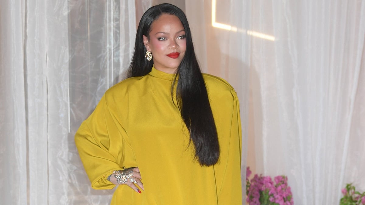 Inside Fenty Beauty's Star-Studded India Debut: Rihanna, Manish Malhotra,  Isha Ambani and Janhvi Kapoor in Mumbai