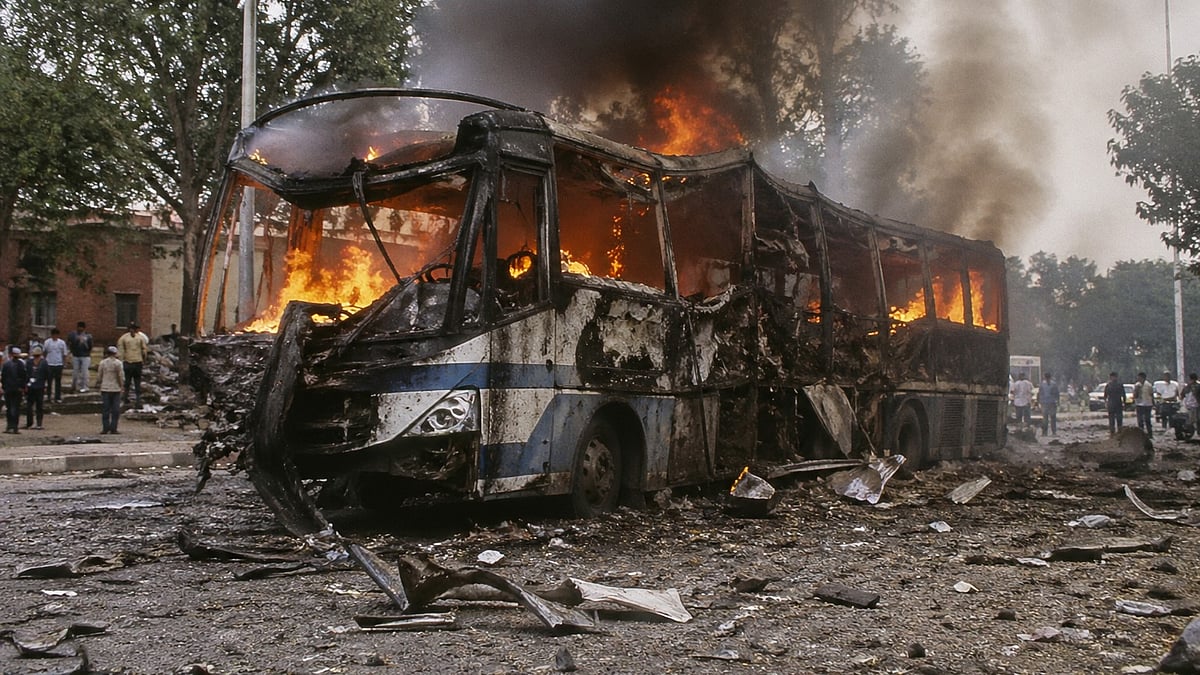 Watch Colombia Bus Bombing Video: Seven Dead, Over 20 Injured in Cauca Highway Blast