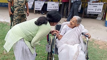 Bengal Sees 78.68% Voter Turnout Till 3:30 PM in Second Phase of Polling