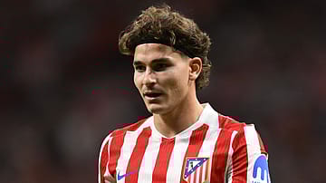 Julian Alvarez Surpasses Lionel Messi as Fastest Argentine to 25 UCL Goals