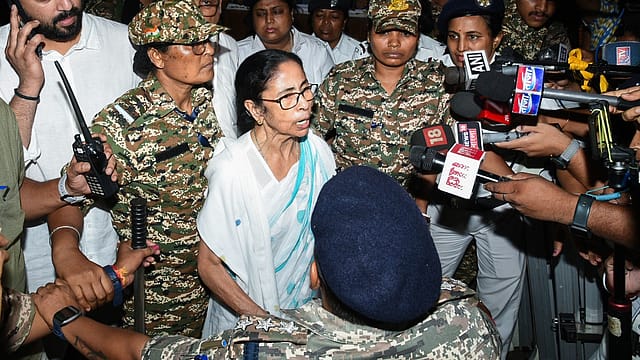 Bengal Polls: Mamata Banerjee Cries 'Loot, Loot, Loot' After BJP’s Massive Win