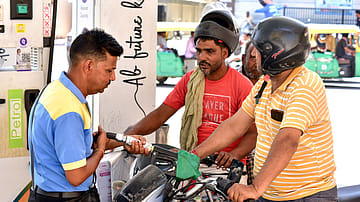 No Fuel Shortage in India: Oil Companies Assure Uninterrupted Supply Amid West Asia Crisis