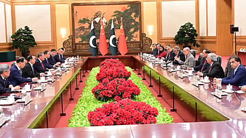 Xi Jinping Calls Shehbaz Sharif ‘Old Friend’, Backs Stronger China-Pakistan Cooperation