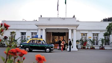 Is Delhi Gymkhana Elitist Enough to Represent New India?