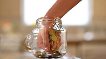 Layoff Concerns Rise to 41% as Indian Consumers Turn Defensive, Boost Savings and Cut Discretionary Spending: Kantar Study