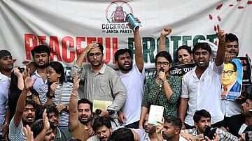 Protest Tourism vs. Political Reality: The Anatomy of a Flop Show