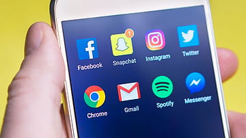Canada Is Set To Ban Teen Social Media Accounts. Here’s What’s Happening