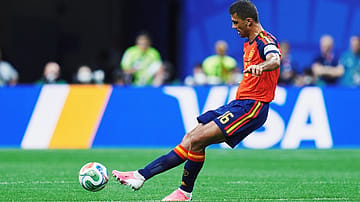 Spain Coach De la Fuente Defends Rodri, Calls Criticism ‘Insulting’ After Cape Verde Draw