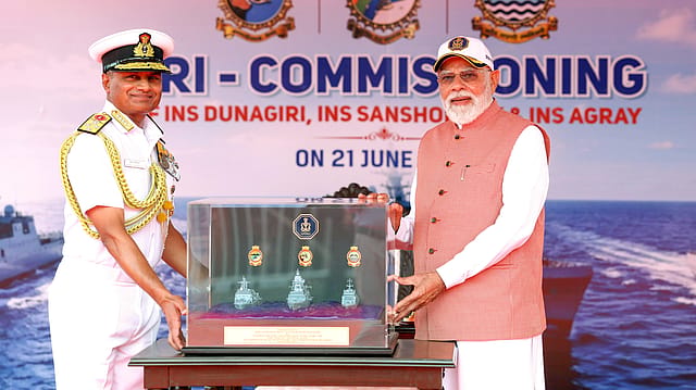 PM Modi Commissions Three Navy Ships in Kolkata, Calls for Self-Reliant India