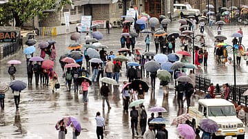 IMD Issues Orange Alert in Himachal as Heavy Rains Threaten Multiple Districts