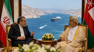 Iran, Oman Hold Talks on Strait of Hormuz Security