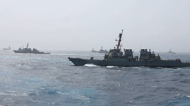Iran Insists Strait of Hormuz Closed as US Says ‘Traffic Flowing’ Iran Insists Strait of Hormuz Closed as US Says ‘Traffic Flowing’