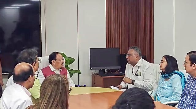 Union Minister JP Nadda meets the doctors at RML hospital, where the injured in Police action during CJP protest march are admitted, in New Delhi on Tuesday. Union Minister JP Nadda meets the doctors at RML hospital, where the injured in Police action during CJP protest march are admitted, in New Delhi on Tuesday.