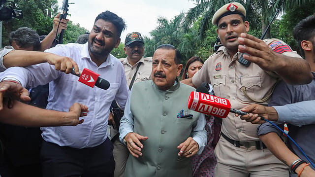 Govt Invites NEET Protesters for Talks, Says ‘No Prestige Barrier’