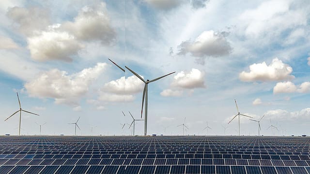 Solar Urgency: India has made a smooth transition to green energy
