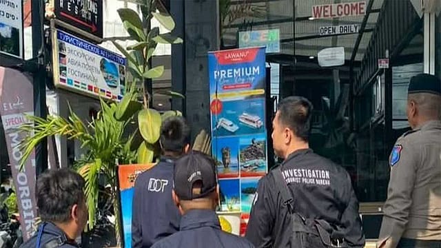 Thailand has one of the highest rates of civilian gun ownership in Southeast Asia, with an estimated 10.3 million privately owned firearms, or roughly 15 guns for every 100 people Thailand has one of the highest rates of civilian gun ownership in Southeast Asia, with an estimated 10.3 million privately owned firearms, or roughly 15 guns for every 100 people