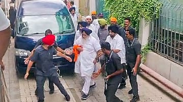 After completing darshan, Badal was walking down the gurdwara steps when a Sikh sewadar allegedly lunged at him with a dagger